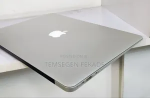 New Laptop Apple MacBook Air 2012 4GB Intel Core i5 SSD 128GB
