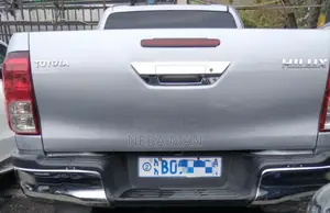 Toyota Hilux 2017 Silver