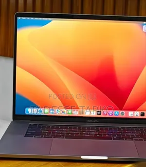 New Laptop Apple MacBook Pro 2019 16GB Intel Core i7 SSD 512GB