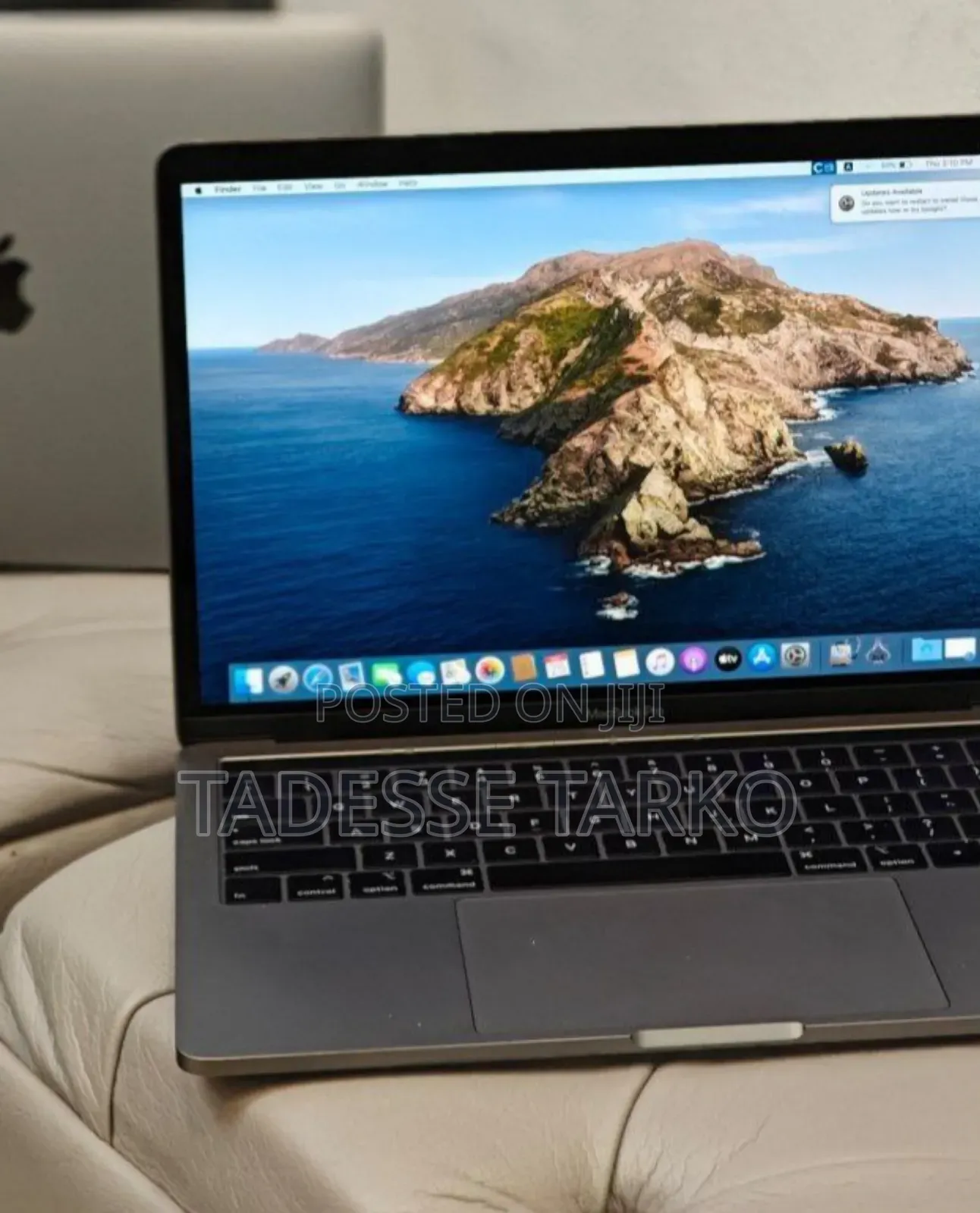 New Laptop Apple MacBook Pro 2019 16GB Intel Core i7 SSD 256GB