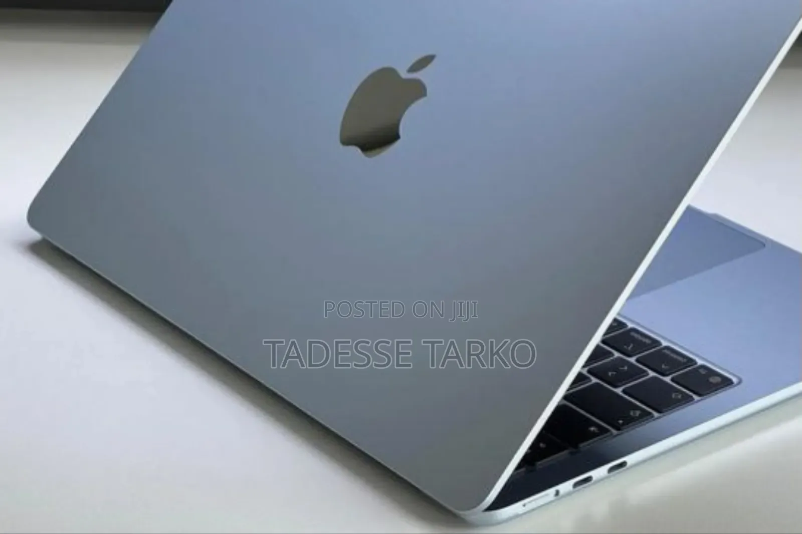 New Laptop Apple MacBook Air 2025 M4 13-inch 16GB Apple M4 SSD 256GB