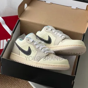 Air Jordan 1low Se Sanddrift /Glacier Blue Fashion Shoes