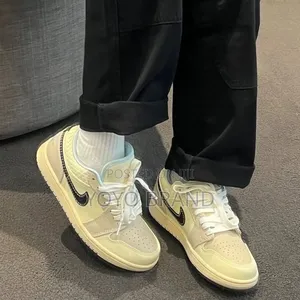 Air Jordan 1low Se Sanddrift /Glacier Blue Fashion Shoes