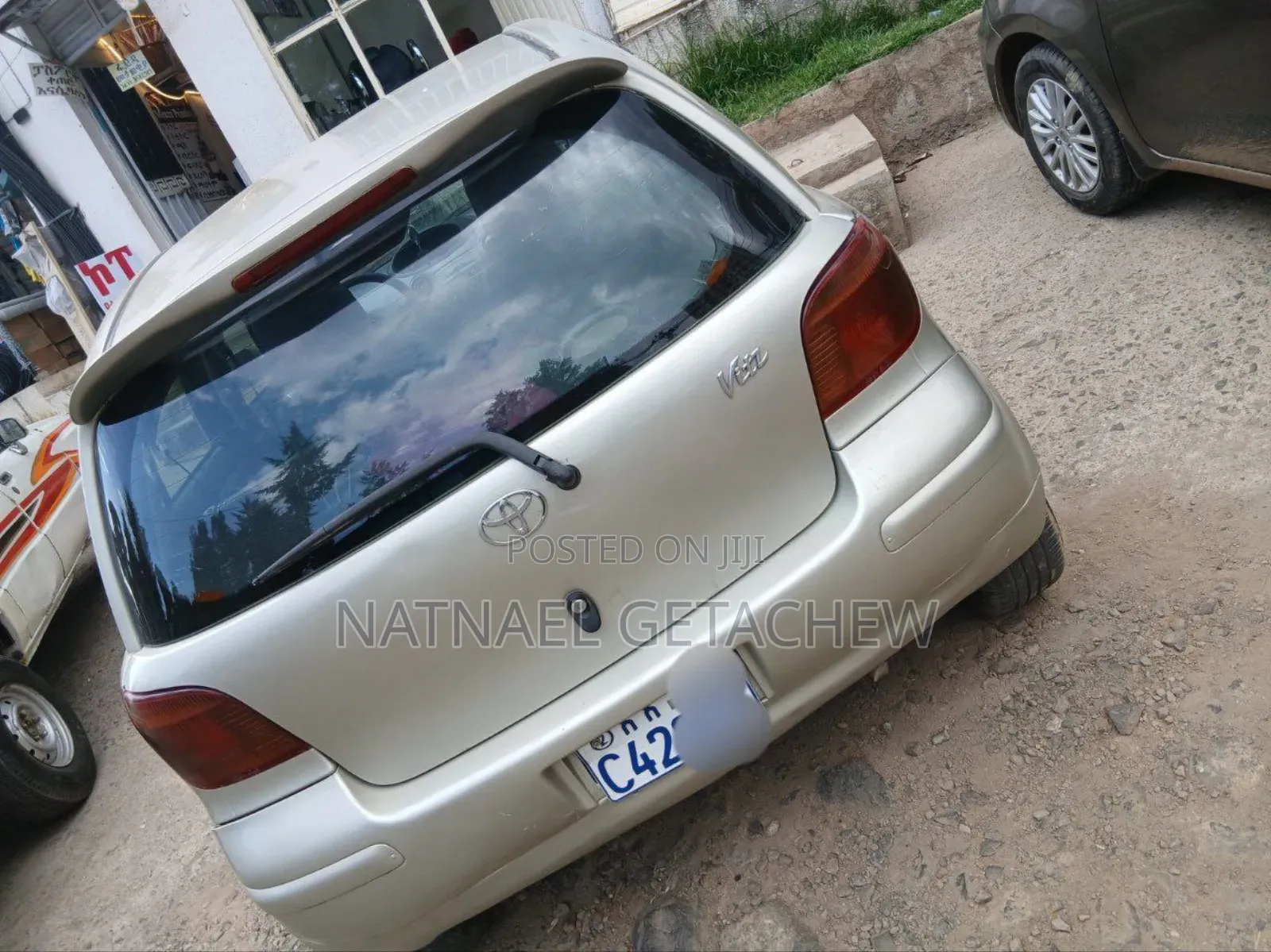Toyota Vitz 2002 Gray