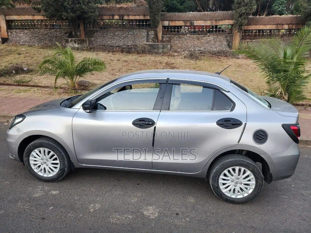 Suzuki Dzire 2022 Silver