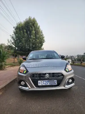 Suzuki Dzire 2022 Silver