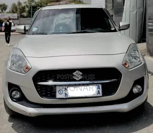 Suzuki Swift 2021 Silver