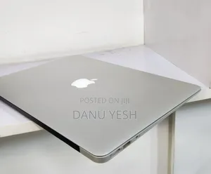 New Laptop Apple MacBook Air 2012 4GB Intel Core i5 SSD 128GB