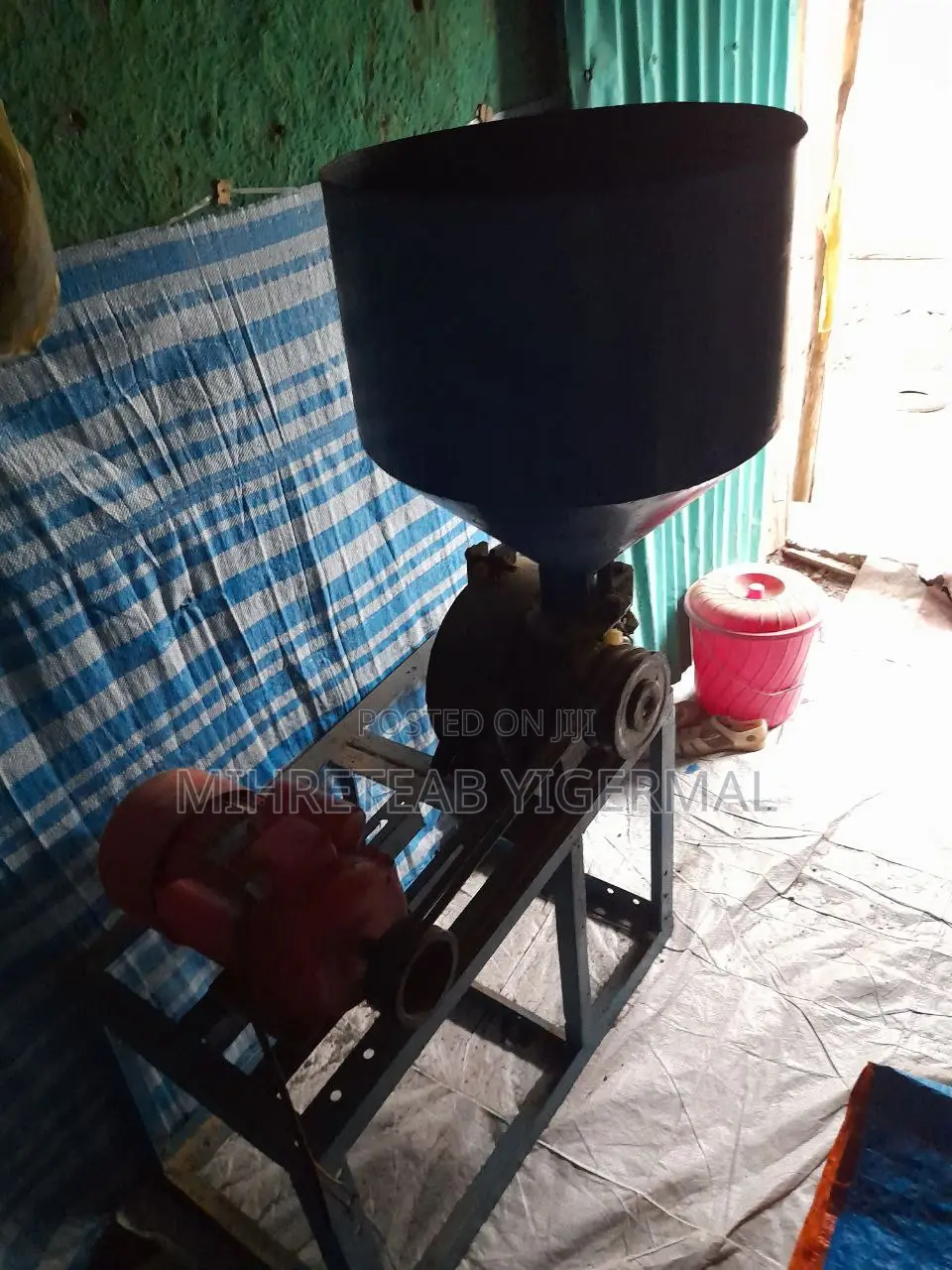 Salt Grinding Machine