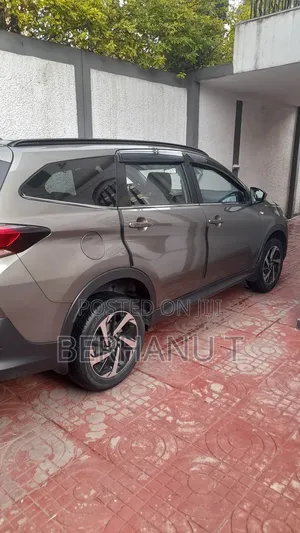 Toyota Rush 2022 Gray