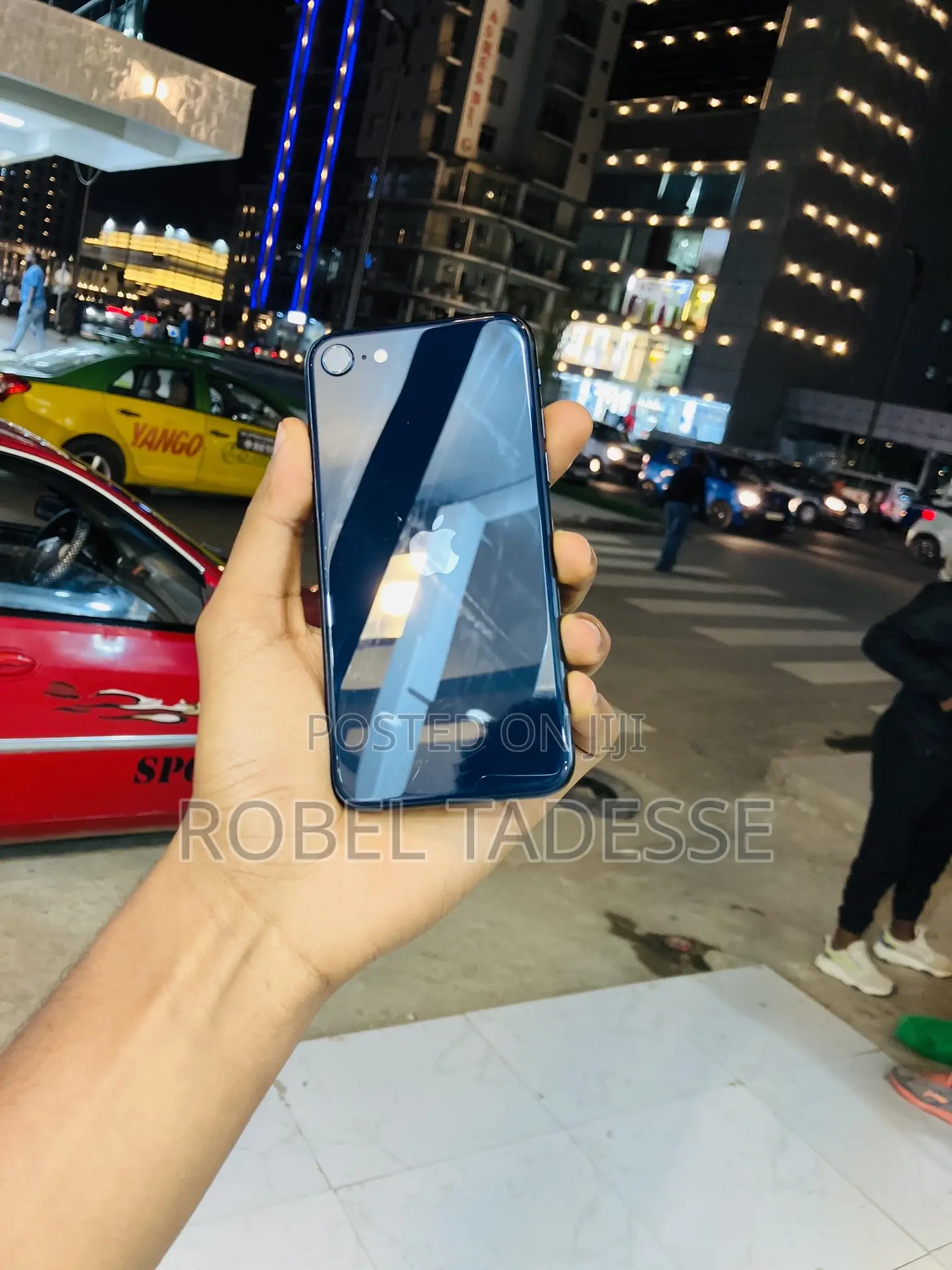 Apple iPhone SE (2022) 64 GB
