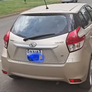 Toyota Yaris 2015 White