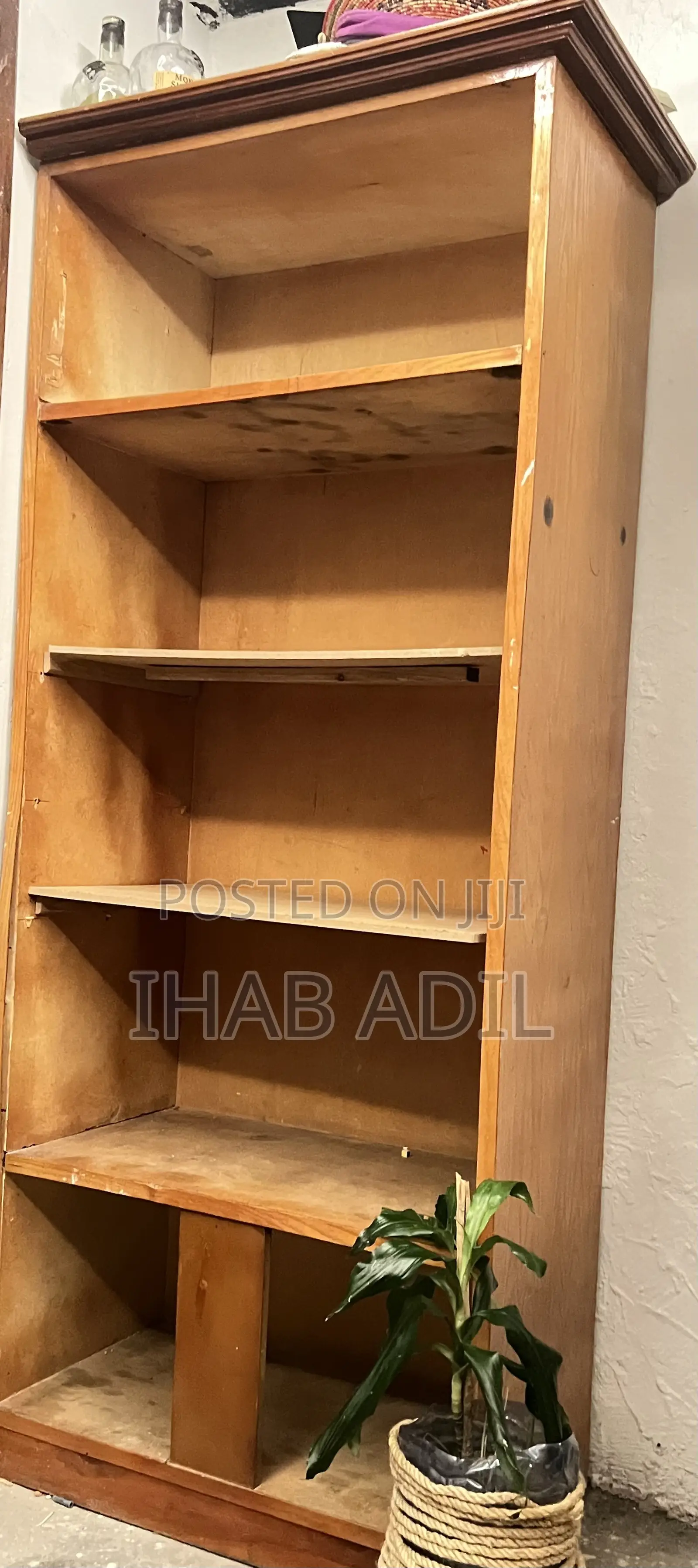 Wardrobe Satn