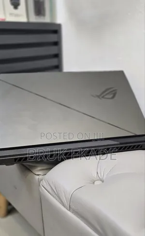 New Laptop Asus ROG Strix G16 G614 32GB Intel Core i9 SSD 2T