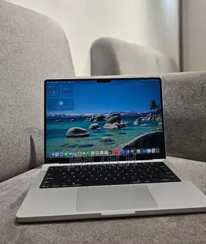 New Laptop Apple Macbook Pro 2025 M5 14-inch 16GB Apple M5 SSD 512GB