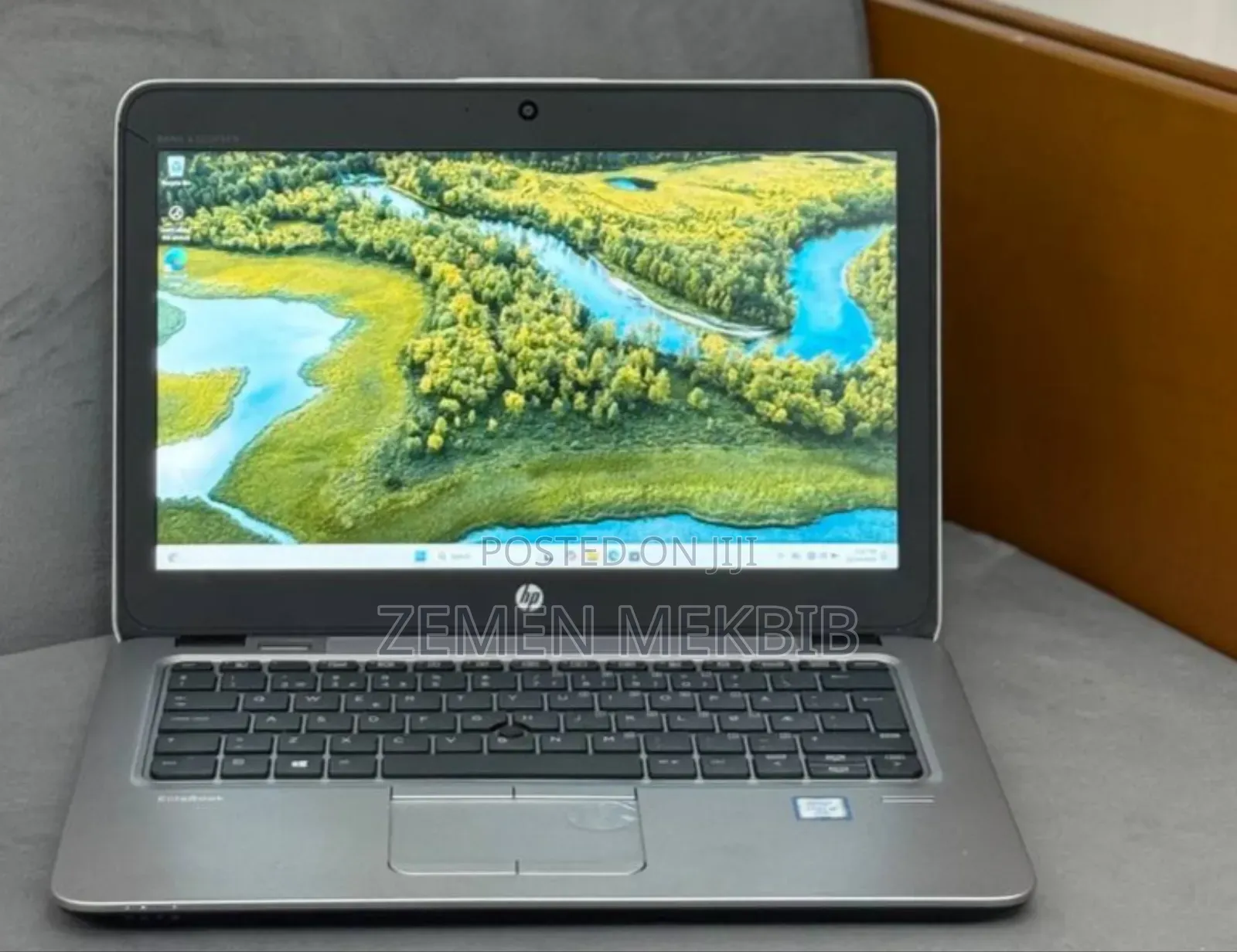 New Laptop HP EliteBook 820 G3 8GB Intel Core i5 SSD 256GB