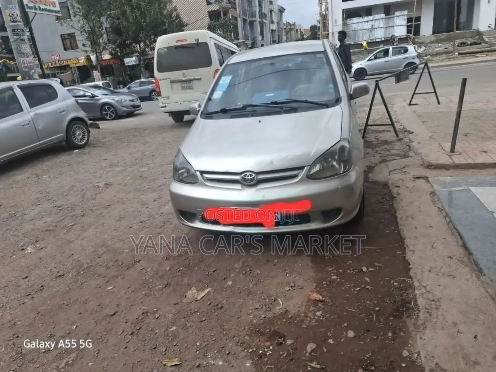 Toyota Platz 2004 Silver