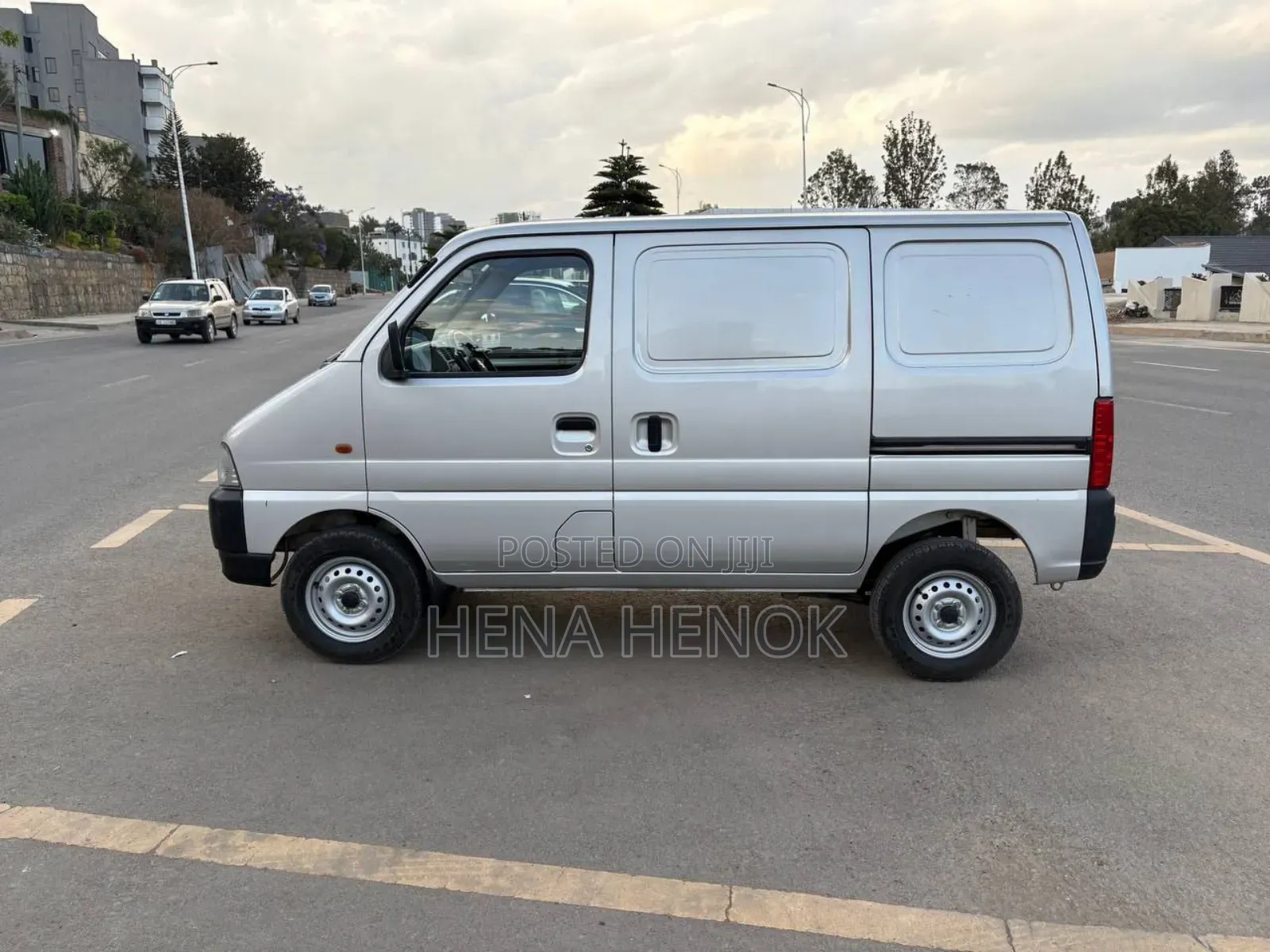 Suzuki APV Pan Vanel 2024 Silver