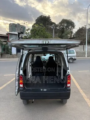 Suzuki APV Pan Vanel 2024 Silver