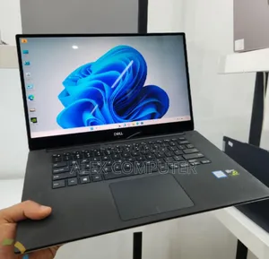 New Laptop Dell XPS 15 16GB Intel Core i7 SSD 512GB