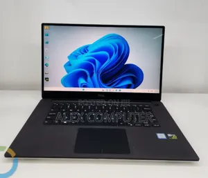 New Laptop Dell XPS 15 16GB Intel Core i7 SSD 512GB