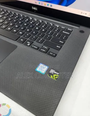 New Laptop Dell XPS 15 16GB Intel Core i7 SSD 512GB