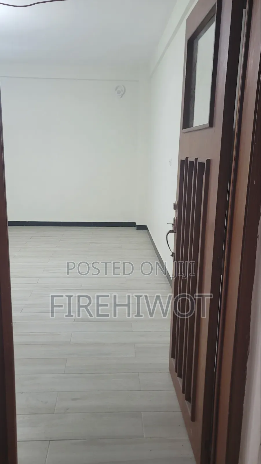 Furnished 2bdrm House in Condominium, Bole for sale