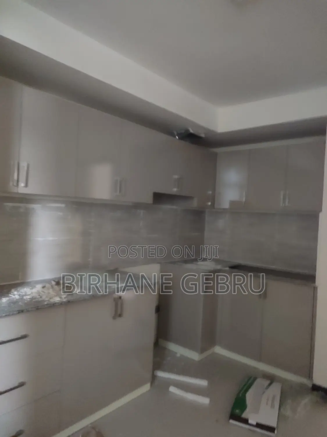 3bdrm Apartment in Luxury Apartiement, Bole for rent