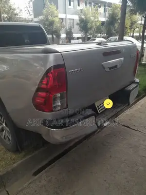Toyota Hilux 2019 Gray
