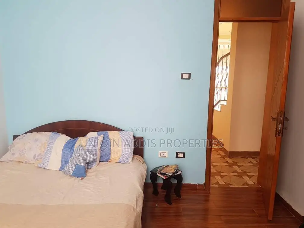 Furnished 4bdrm House in Gullele for rent
