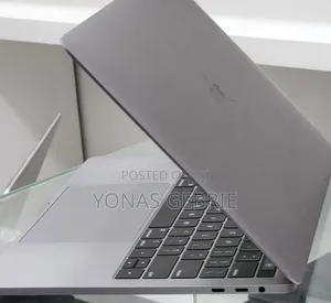 New Laptop Apple MacBook Pro 2019 16GB Intel Core i7 SSD 1T