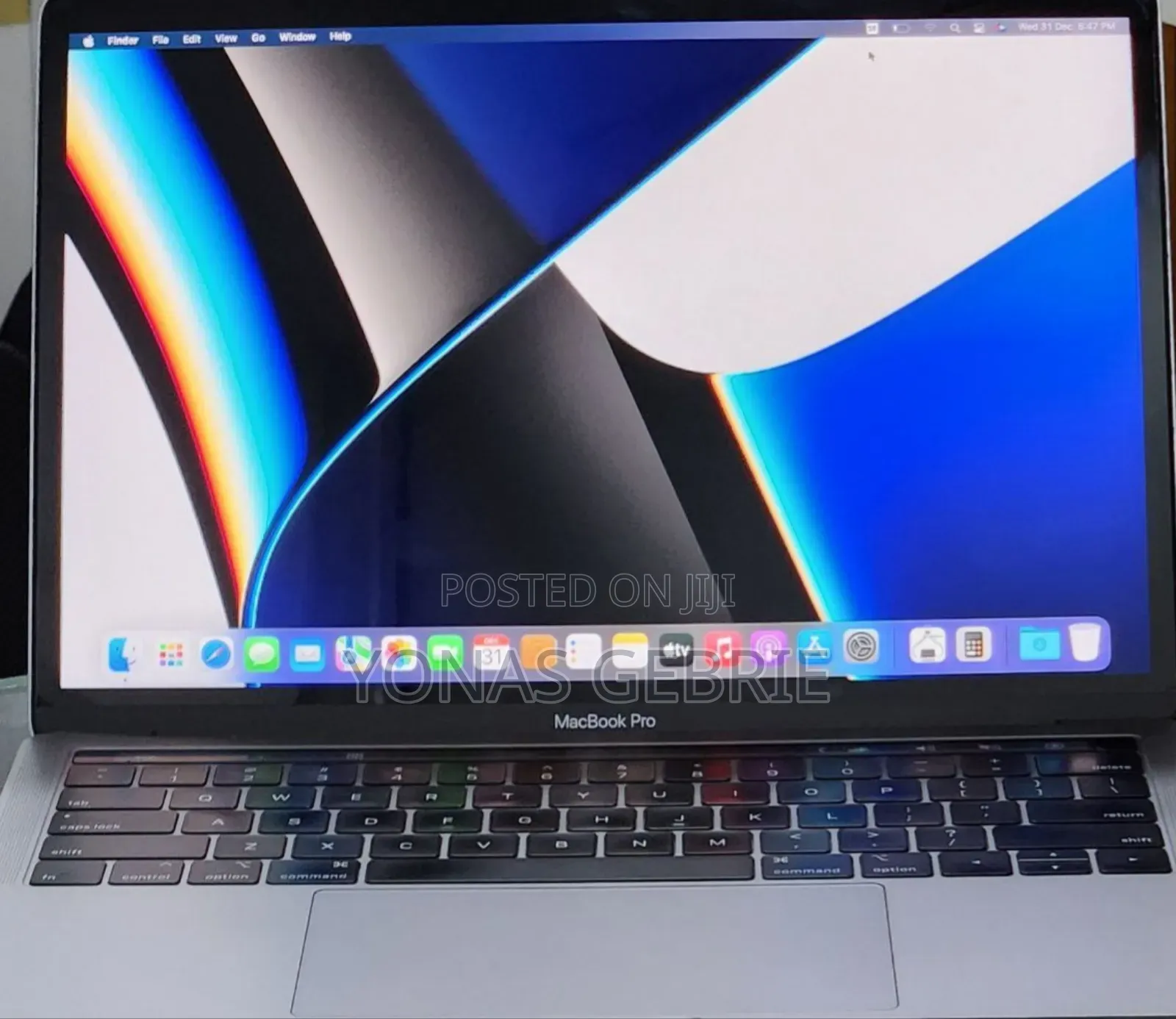 New Laptop Apple MacBook Pro 2019 16GB Intel Core i7 SSD 256GB