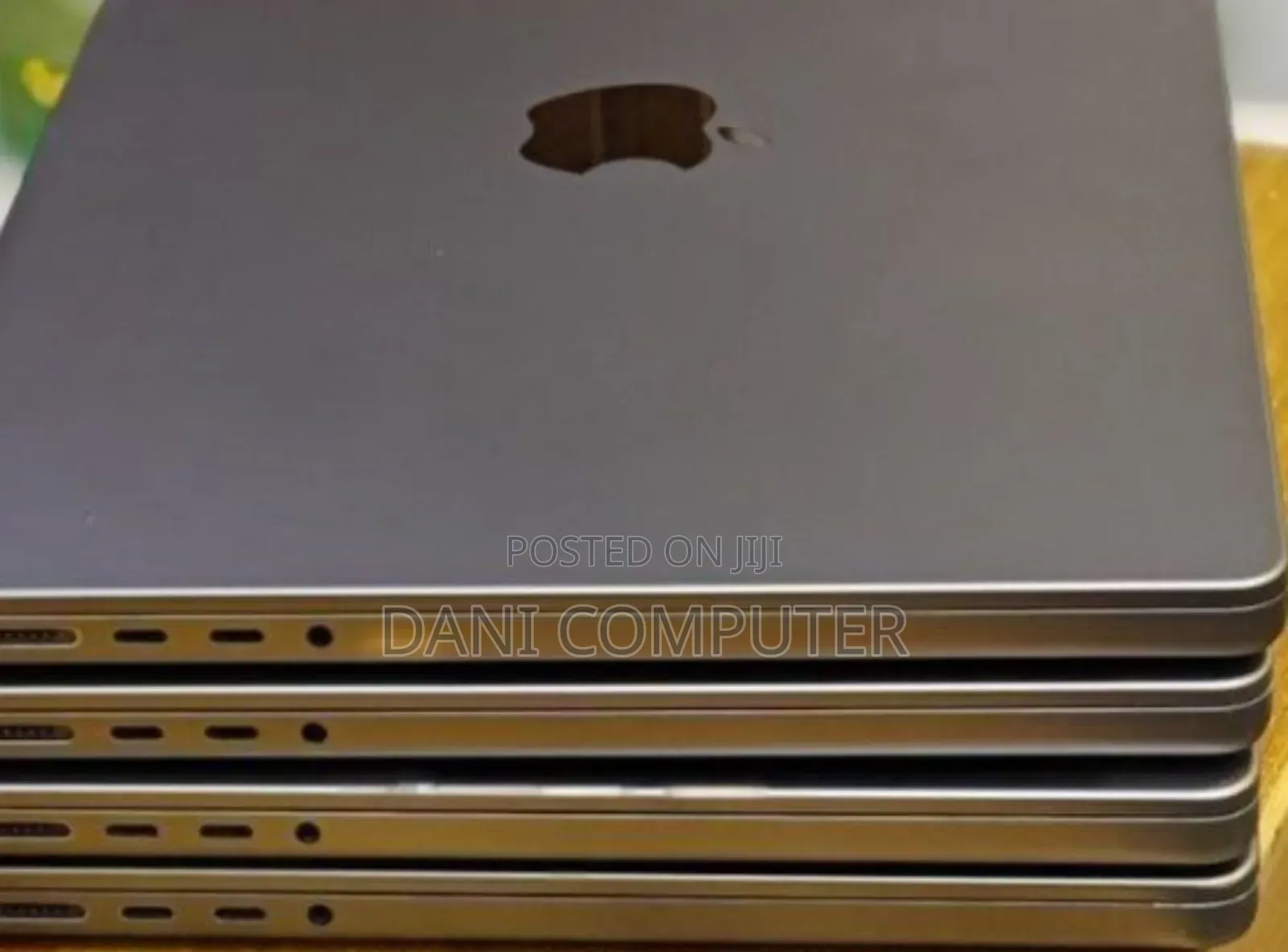 New Laptop Apple MacBook Pro M1 32GB Apple M1 Pro SSD 512GB