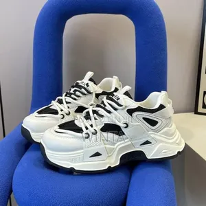 Kid's Shoes Size 35