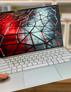 New Laptop Dell XPS 13 8GB Intel Core i5 SSD 256GB