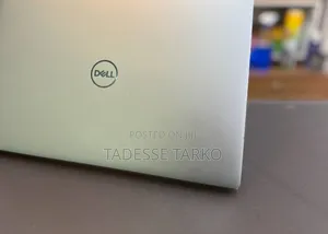 New Laptop Dell XPS 13 8GB Intel Core i5 SSD 256GB