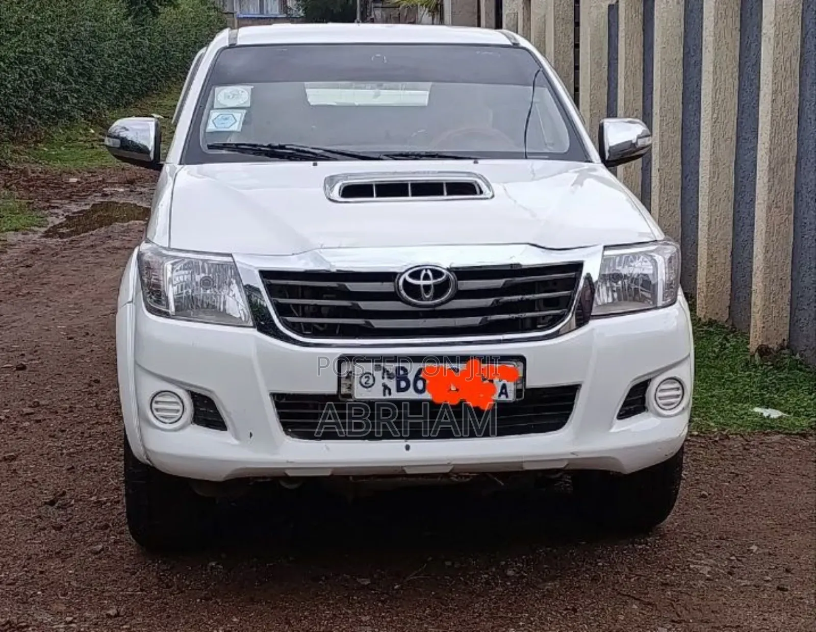 Toyota Hilux 2014 White