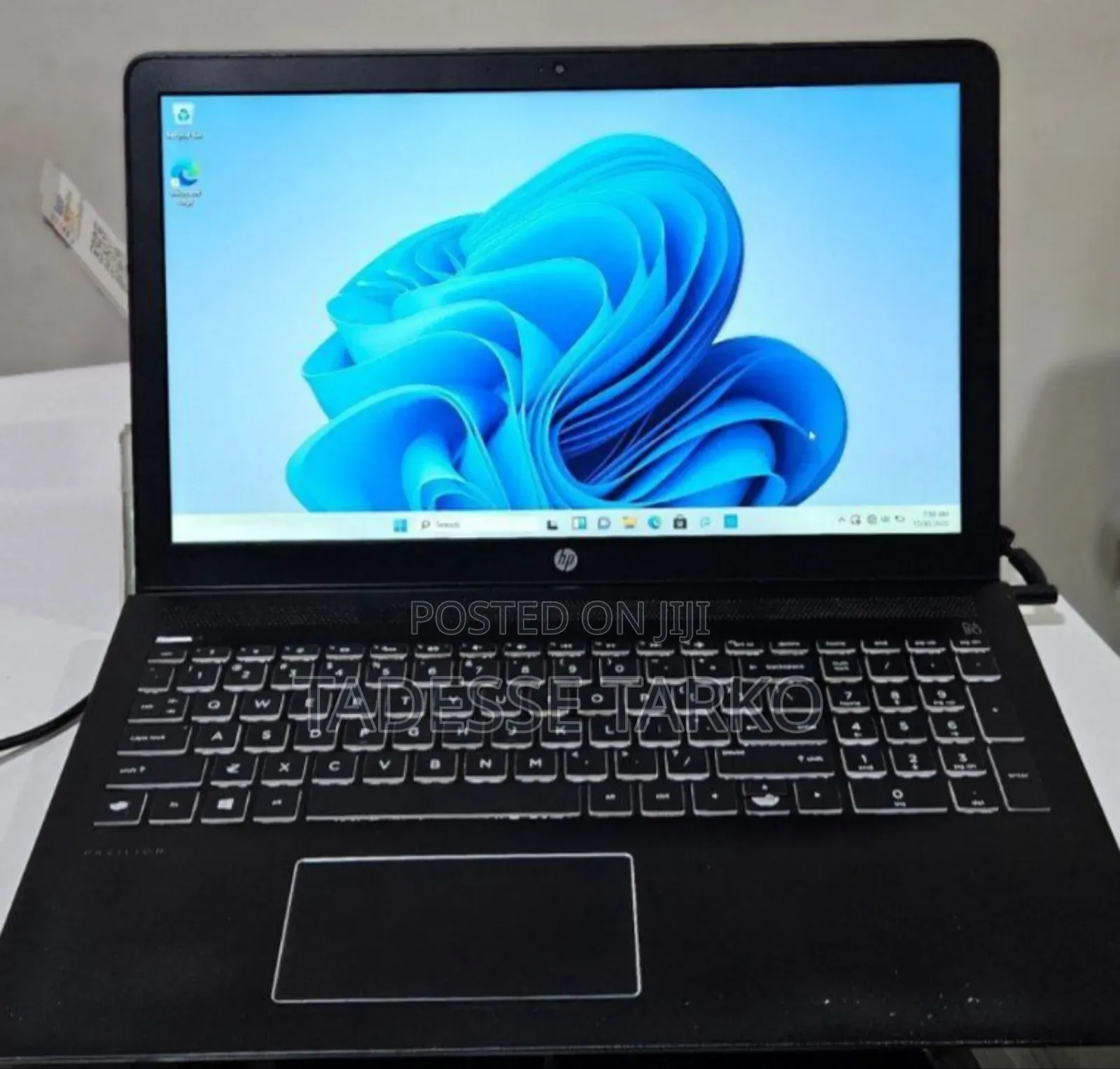 New Laptop HP Pavilion 15 8GB Intel Core i7 SSD 256GB