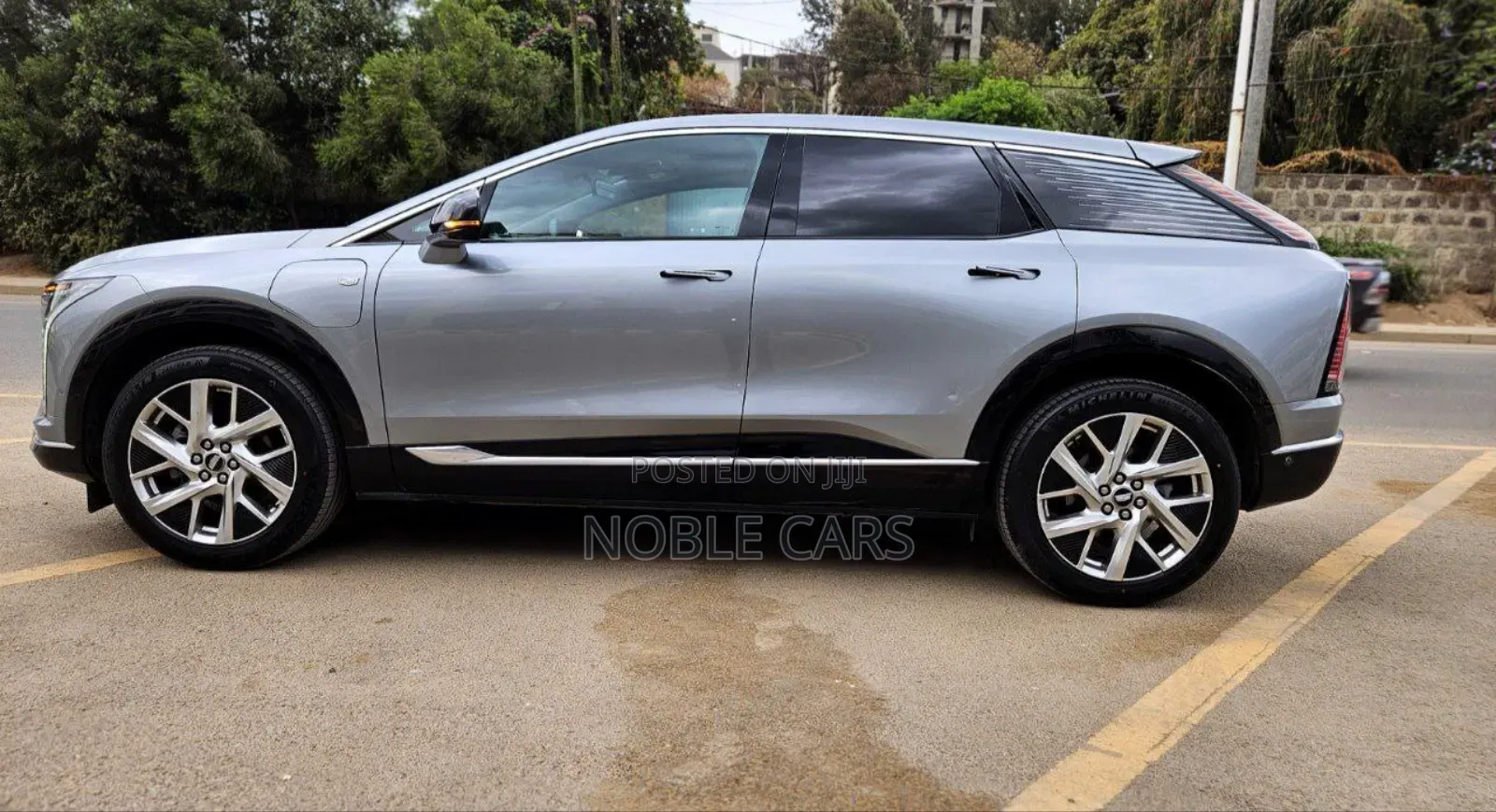 Cadillac Lyriq 2024 Gray