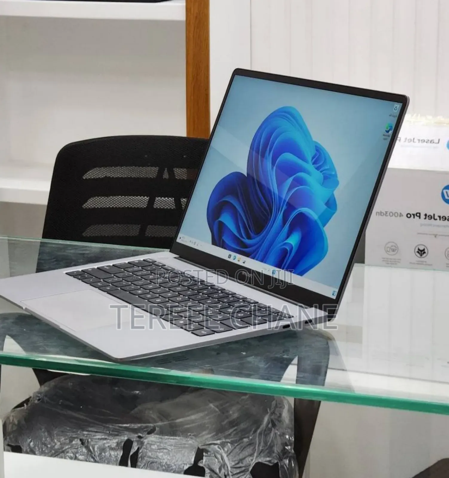 New Laptop 8GB Intel Core i5 SSD 512GB