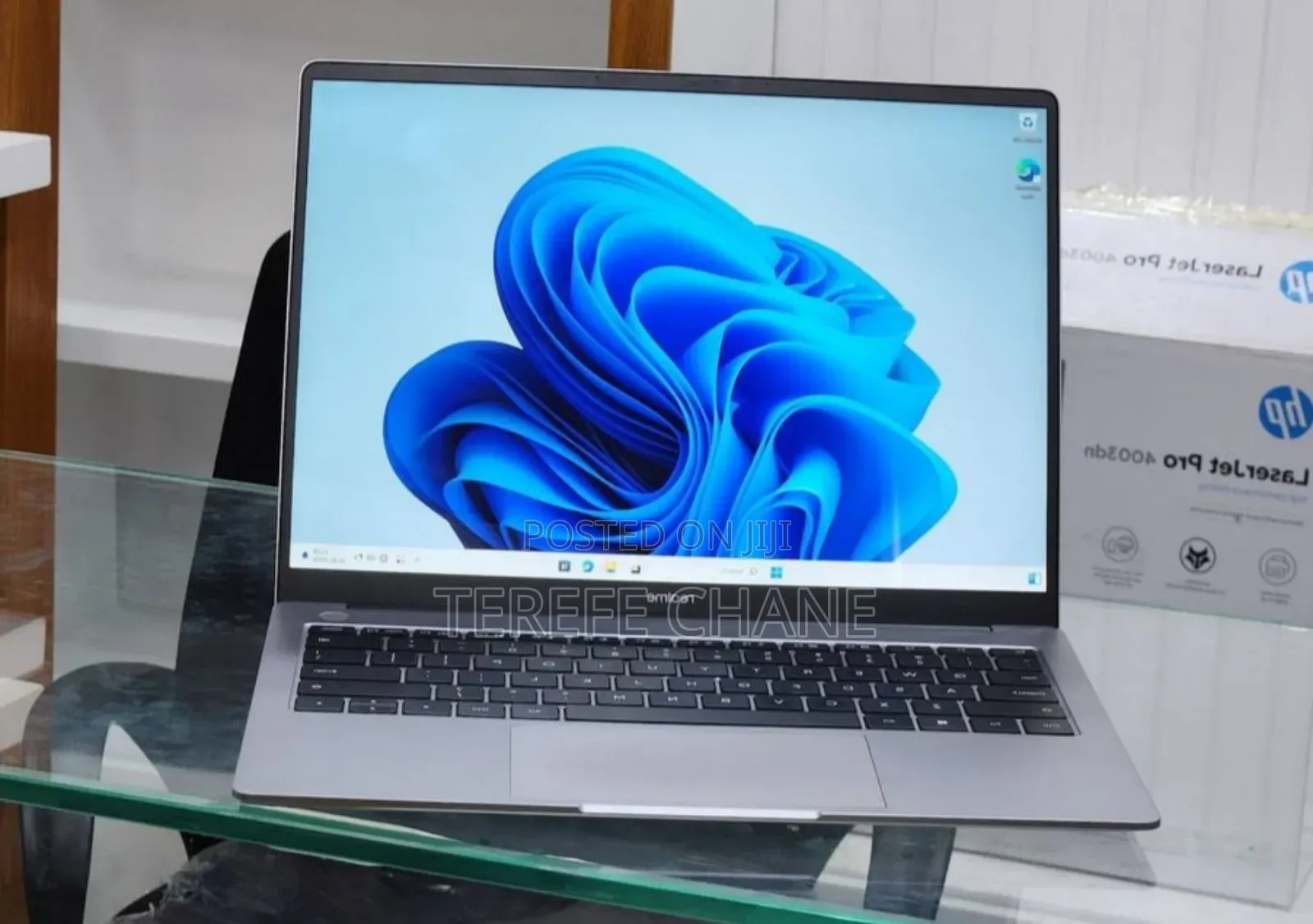 New Laptop 8GB Intel Core i5 SSD 512GB