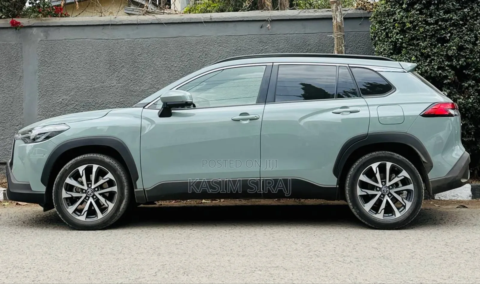 Toyota Corolla Cross Hybrid S AWD 2024 Blue