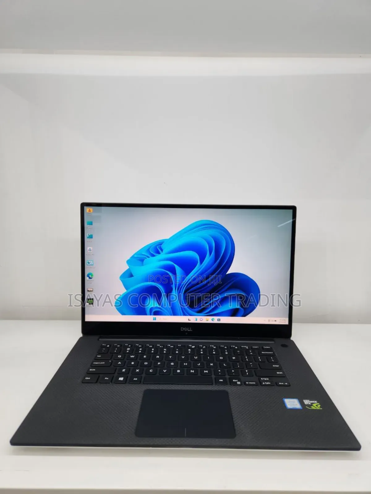 New Laptop Dell XPS 15 16GB Intel Core i7 SSD 512GB