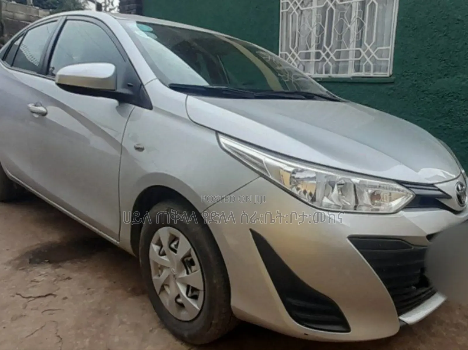 Toyota Yaris 2020 Silver