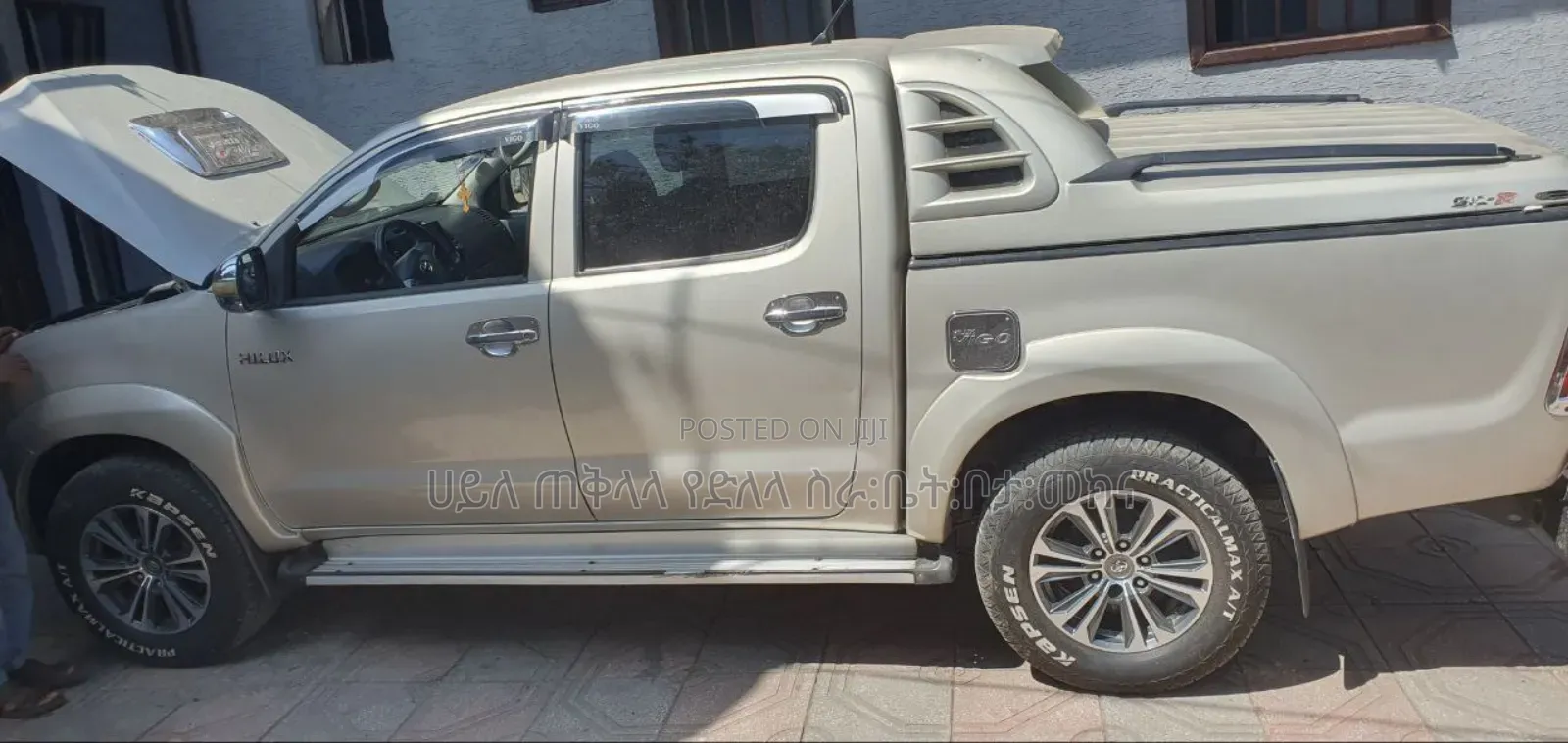 Toyota Hilux 2013 Gold