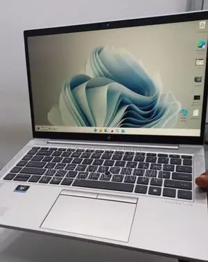 New Laptop HP EliteBook 840 G8 16GB Intel Core i7 SSD 512GB
