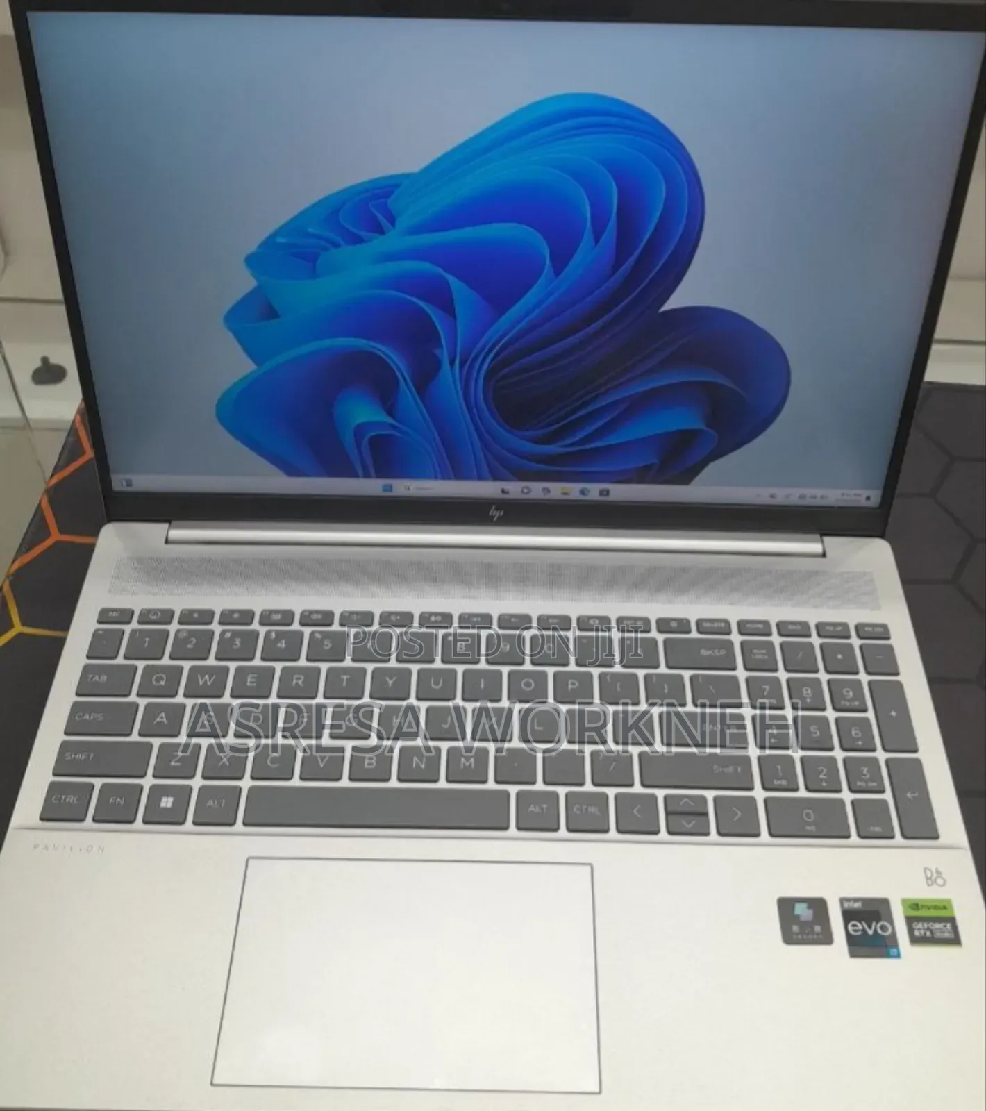 New Laptop HP 16GB Intel Core i7 SSD 1T