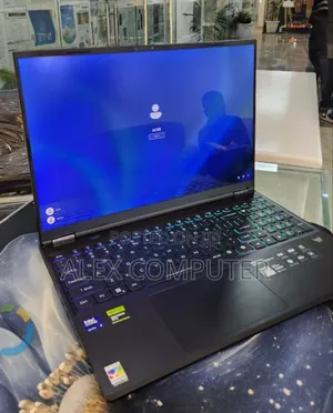 New Laptop Acer 32GB Intel Core Ultra 9 SSD 1T