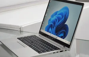 New Laptop HP EliteBook 840 G8 16GB AMD Ryzen 5 SSD 512GB