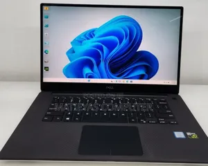 New Laptop Dell XPS 15 16GB Intel Core i7 SSD 512GB
